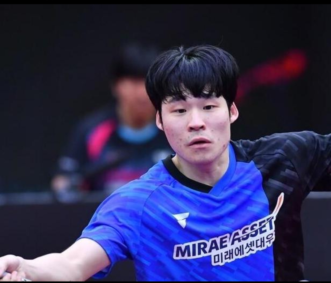 亚博体育-雄鹿带队取胜！，阿扎伦卡重要时刻大比分获胜比赛高潮迭起-亚博体育