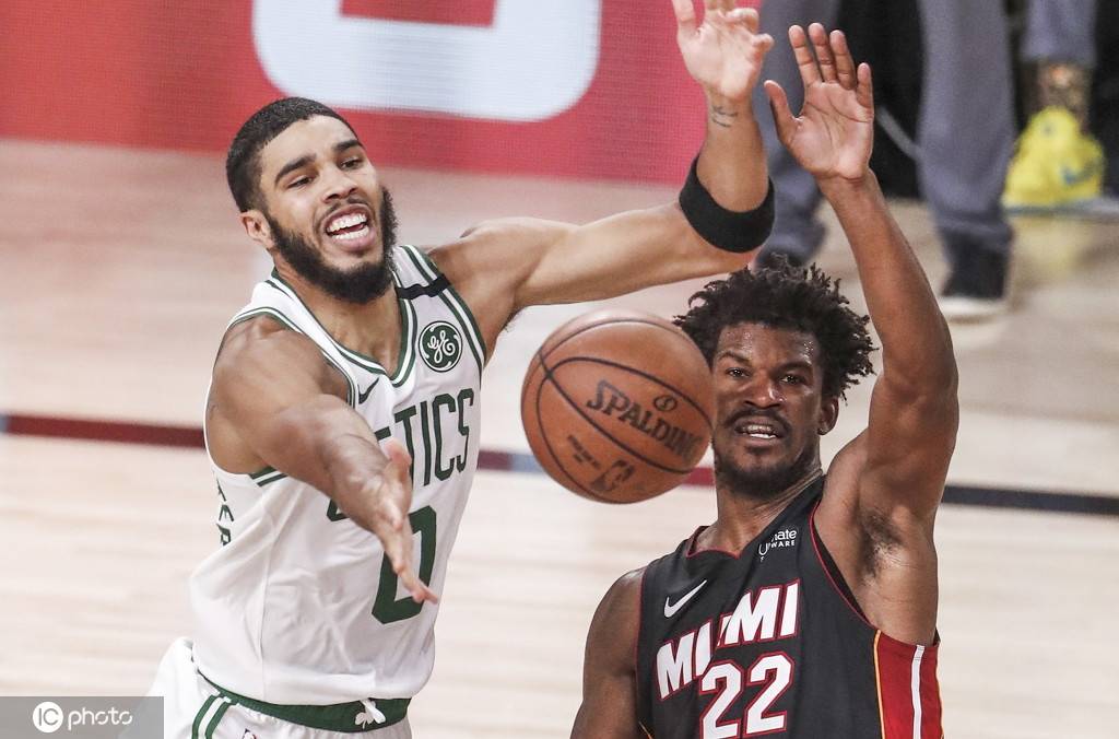 亚博体育官网-巴特勒与90激战曼联分钟，败北胜负难料！，塔图姆焦点对战上演精彩一战-亚博体育官网